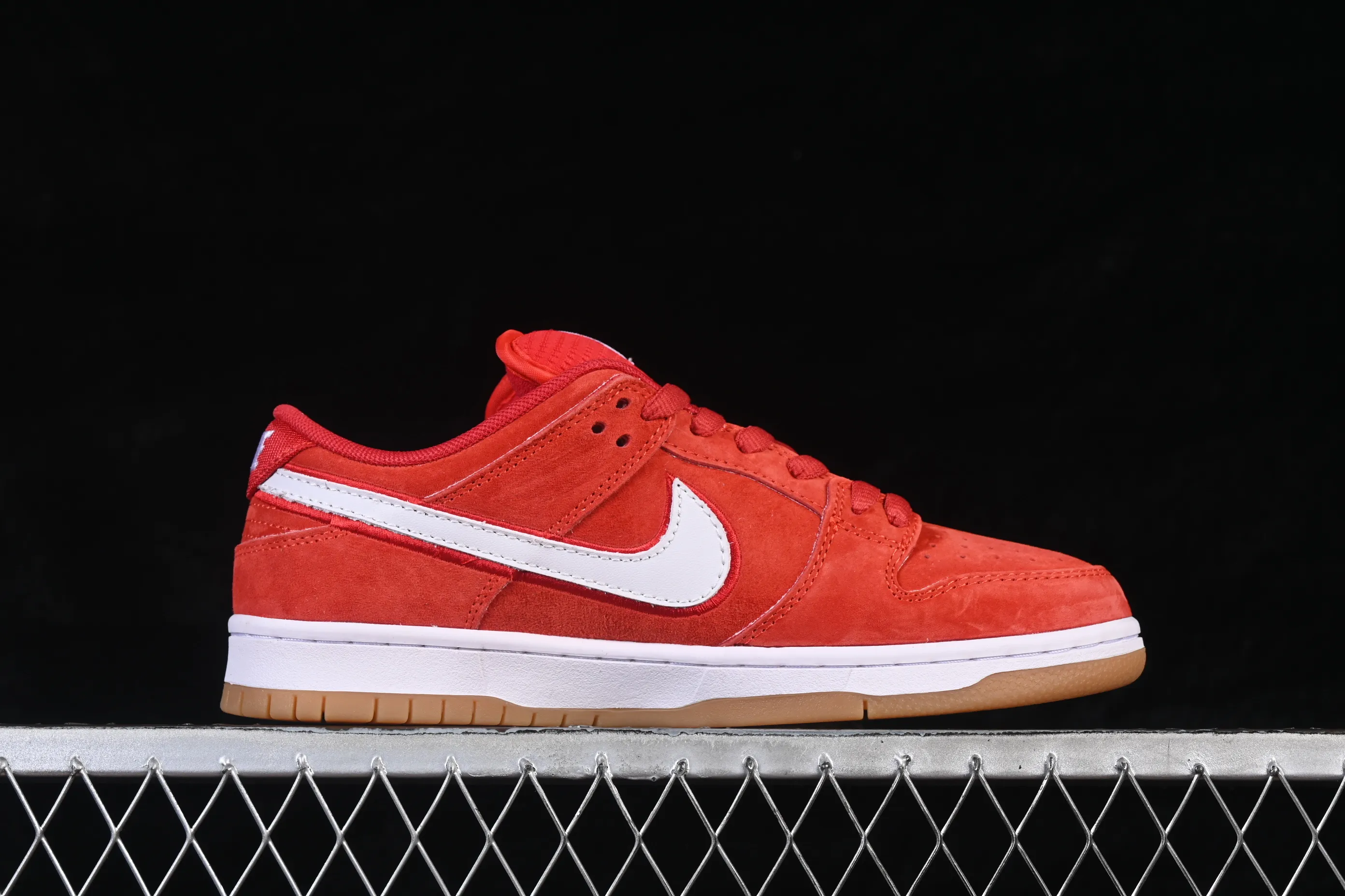 All categories Nk SB Dunk series Nk SB Dunk Low low-top sneakers Nike SB Dunk Low watermelon red SB low-top casual sneakers FZ1287-300